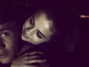 Justin Bieber-Selena Gomez...YARIM KALAN AŞK,YENİDEN Mİ ALEVLENİYOR?