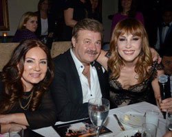 YEŞİLÇAM`IN UNUTULMAZ YILDIZLARI FUNDA ARAR`LA EĞLENDİ!