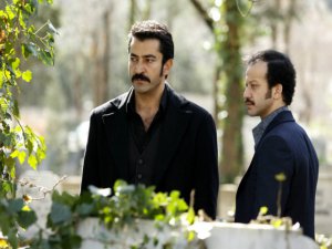 Karadayı....YAYINLADIĞI GÜNDEN BU GÜNE ZİRVENİN SAHİBİ YİNE DEĞİŞMEDİ...