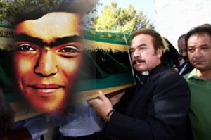 Magazinkolik Özel / Orhan Gencebay... BERKİN ELVAN İÇİN ŞİİR İTHAF ETTİ!