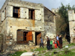 Russell Crowe... SETİ FETHİYE`YE TAŞIDI!