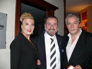 KUAFÖRLER, BAŞKANLIK SEÇİMİ ÖNCESİ DAYANIŞMA GECESİ DÜZENLEDİ..