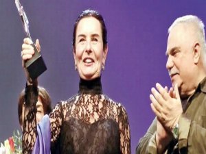 Fatma Girik... ALMANYA`DAN ONUR ÖDÜLÜ!