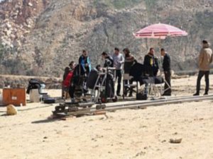 `Kaçış`... SOSYAL BİR YARAYA PARMAK BASAN FİLM, START ALDI!