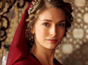 Yasemin Allen... REKLAMLARIN GÜZEL KIZI "MUHTEŞEM YÜZYIL"A TRANSFER OLDU!