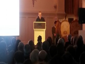 Küçük İskender... 2014 `ERDAL ÖZ EDEBİYAT ÖDÜLÜ` NÜN SAHİBİ OLDU!...