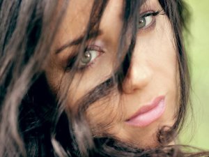 Deniz Toprak..... TÜRK HALK MÜZİĞİNDE EFSANE OLMAK İÇİN VARIM !