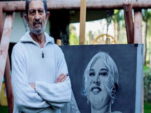 Atilla Solaker...  SİNEMANIN SULTANI TÜRKAN ŞORAY İLE BİRLİKTE  KURDELEYİ KESİYOR!