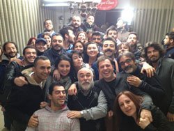 SELFİE ÇILGINLIĞI `BENİ BÖYLE SEV` SETİNE DE SIÇRADI!