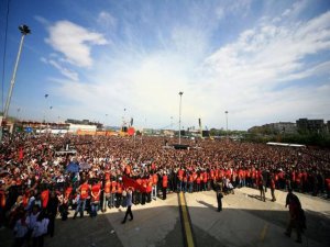 Grup Yorum, 4..BAĞIMSIZ TÜRKİYE KONSERİNDE YÜZBİNLER BULUŞTU!