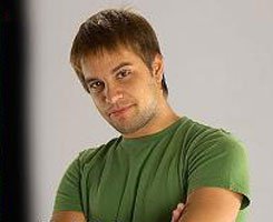 Yağmur Atacan... ZIRHLI ARABA SATIN ALDI!