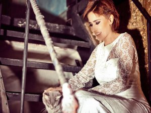 Yıldız Tilbe...."ŞİVESİ SENSİN AŞKIN"