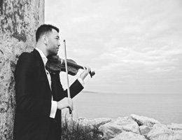 Alper Kömürcü.. ``MAT`` ALBÜMÜNDE MÜZİĞİN USTALARIYLA BULUŞTU!