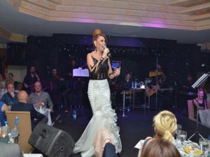 Linet... ÖNCE DÜNYAYI BATIRDI, SONRA İSYAN ETTİ!