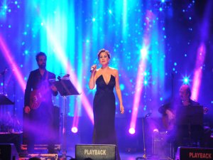 Nilüfer...TÜRKİYE`NİN ESKİMEYEN SESİNDEN ANADOLU YAKASINDA MÜZİK ŞÖLENİ