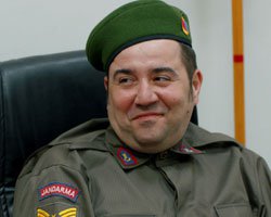 Sevdaluk... `FİRUZAN` VE `HÜSEYİN BADEM` ÇAMLIHEMŞİN`DE BULUŞTU!