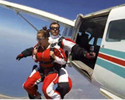 Simge Fıstıkoğlu - Hayko Cepkin... 4000 METRE YÜKSEKTEN BİRLİKTE SÜZÜLDÜLER!