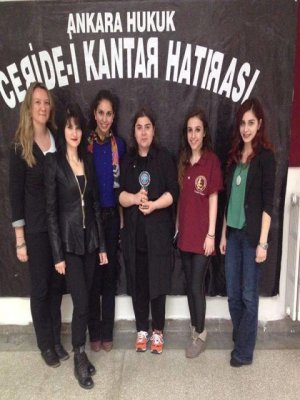 Beni Böyle Sev....  YILIN TELEVİZYON DİZİSİ ÖDÜLE DOYMUYOR !