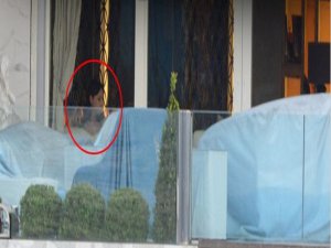 Ebru Gündeş... 52 GÜN SONRA YALISINDAN İLK  GÖRÜNTÜ!...