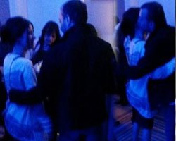 Hazal Kaya-Ali Atay... SICAK SARILMA!