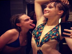 Cara Delevigne... YENİ BİR AYKIRI İLİŞKİ, KAPIDA MI YOKSA?...