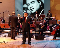 Selçuk Alagöz... 50. SANAT YILINA GÖRKEMLİ KONSER!