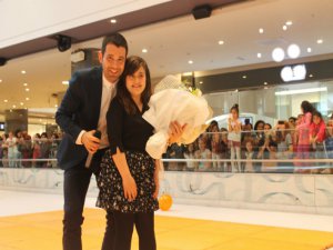 Keremcem.... 23 NİSAN`DA ÇOCUK HAYRANLARI İLE BULUŞTU!