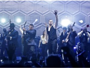 Justin Timberlake... ÖDÜLLERİ TOPLADI!