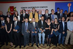 Türkiye Gazeteciler Cemiyeti... GELENEKSEL BAŞARI ÖDÜLLERİ SAHİPLERİNİ BULDU!