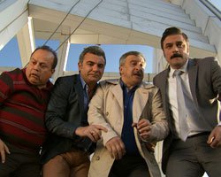 Zengin Kız Fakir Oğlan... FAKİR OĞLAN TEHDİT ALTINDA!