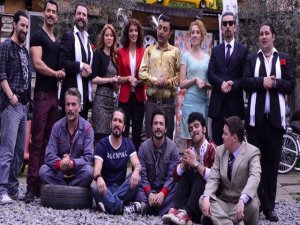 Doğukan Manço... YENİ VİDEO KLİBİ İÇİN `KARDEŞ PAYI` EKİBİ İLE KAMERA KARŞISINA GEÇTİ!...