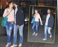 Selma Ergeç... KAMUYA AÇIK YERDE ÖPÜŞMEYE DOYAMADI!