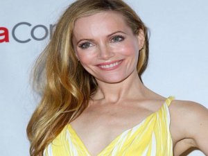 Leslie Mann... "BİR GÜNLÜĞÜNE ERKEK OLSAM, YAPACAĞIM TEK ŞEY BİR KADINLA SEVİŞMEK OLURDU"!...