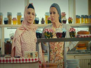 Diğer Yarım....KADERLERİ AYNI YAŞAMLARI FARKLI İKİZ KARDEŞLERİN HİKAYESİ