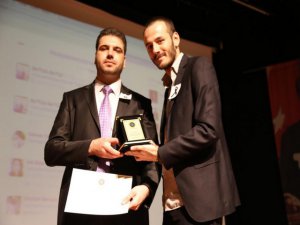 SOSYAL MEDYA ZİRVESİNDE ÜNLÜLER GEÇİDİ !..