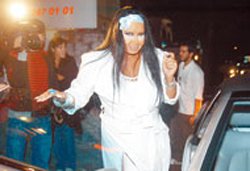 Bülent Ersoy... ÖLÜMDEN DÖNDÜ !..