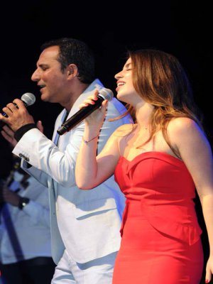 Rafet El Roman - Ezo ... BU KIZ BENİM PRENSESİM