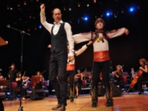 Sümer Ezgü... KENT ORKESTRASI İLE MUHTEŞEM KONSER !..