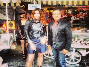 Ece Sükan`ın ev sahipliğinde `Bit pazarı`... BİT PAZARINA HEM NUR HEM DE ÜNLÜ YAĞDI !..