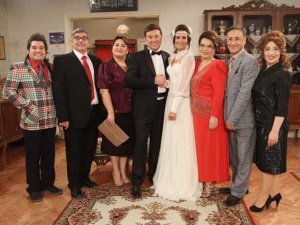 "Seksenler"... GÜLDEN İLE AHMET EVLENİYOR!