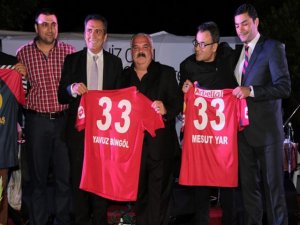 Deniz Oral... 33.SANAT YILINI, MEMLEKETİ MERSİN`DE KUTLADI !..