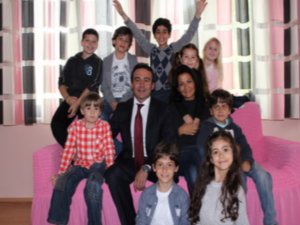 `Sevgide Şefkat`... DRAMA BELGESEL, YAKINDA TRT EKRANLARINDA !..