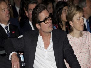 Brad Pitt... YENİ İMAJIYLA, HAYAL KIRIKLIĞI YARATTI !..