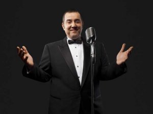 Ata Demirer... 'DURUMUMUZ EĞLENMEYE MÜSAİT DEĞİL'