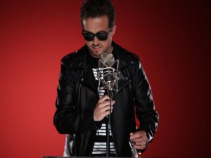 Aydın Kurtoğlu... `KÖLE` İSİMLE SİNGLE`I İLE MÜZİK SEVERLERİ ŞAŞIRTACAK !..