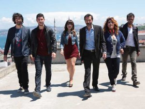 `Ulan İstanbul`... YENİ BAŞLAYAN DİZİYE ŞOK HABER!