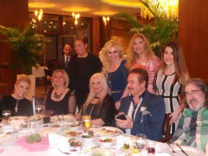 SAHRE RESTAURANT GÖRKEMLİ BİR DAVETLE AÇILDI