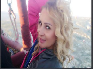 Özlem Ören... FESTİVALLERİN ARANILAN SUNUCUSU, DUR DURAK BİLMİYOR !..