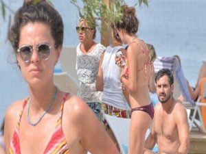 Özge Özpirinçci-Burak Yamantürk... TAZE AŞIKLARIN AŞK TATİLİ DEVAM EDİYOR !..