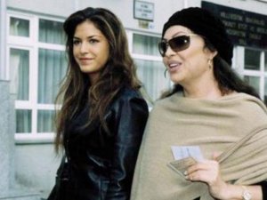 Türkan Şoray- Yağmur Ünal... SULTAN YÖNETECEK, KIZI OYNAYACAK !..